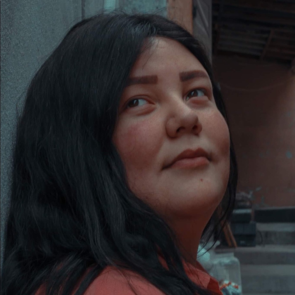 Meet your Posher, Carmela